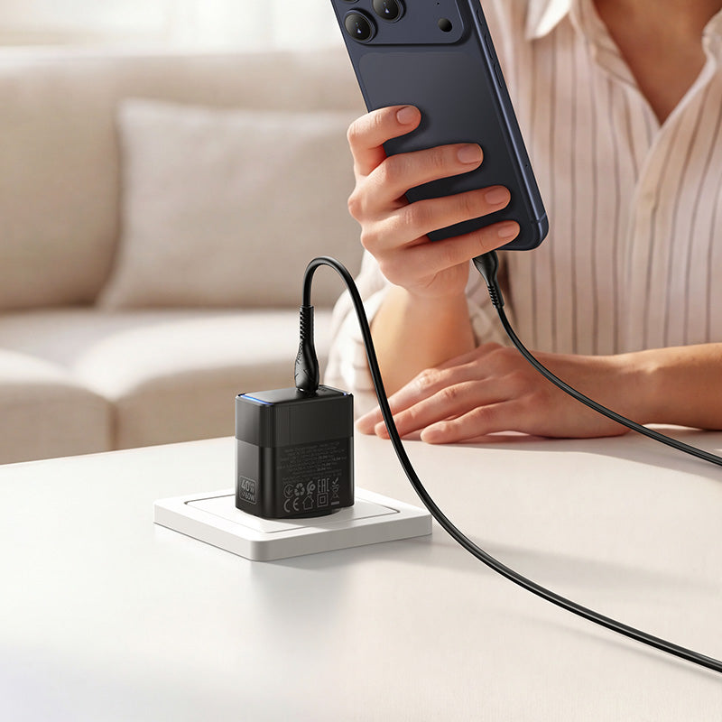 Hoco. CS113A Cargador Rápido PD40W USB-C Sin Cable